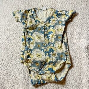 Kate Quinn Midcentury Floral Blue Yellow Kimono Bodysuit Size 12-18 Months